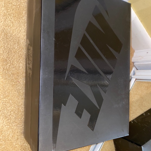 Kobe 10 Mid EXT White Gum - Picture 9 of 9